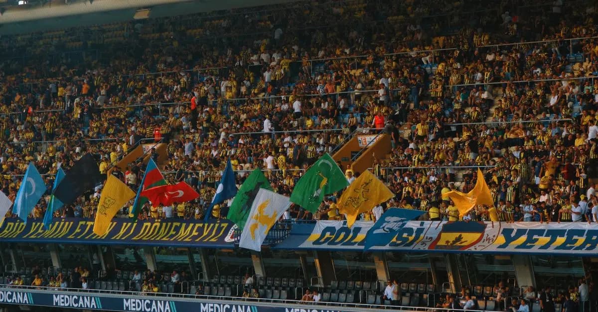 Guide Pratique pour Suivre un Match de Football en Direct