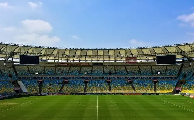 Comment Suivre un Match de Football Live Efficacement