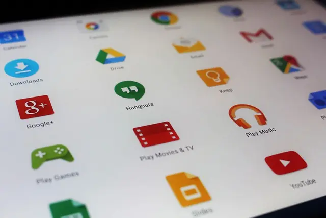 Comparatif des Meilleures Applications pour Suivre le Football en Direct