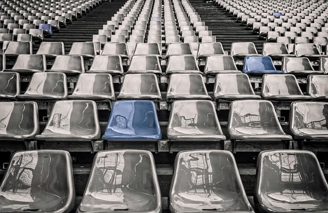 Comment Analyser un Match de Football en Direct Efficacement